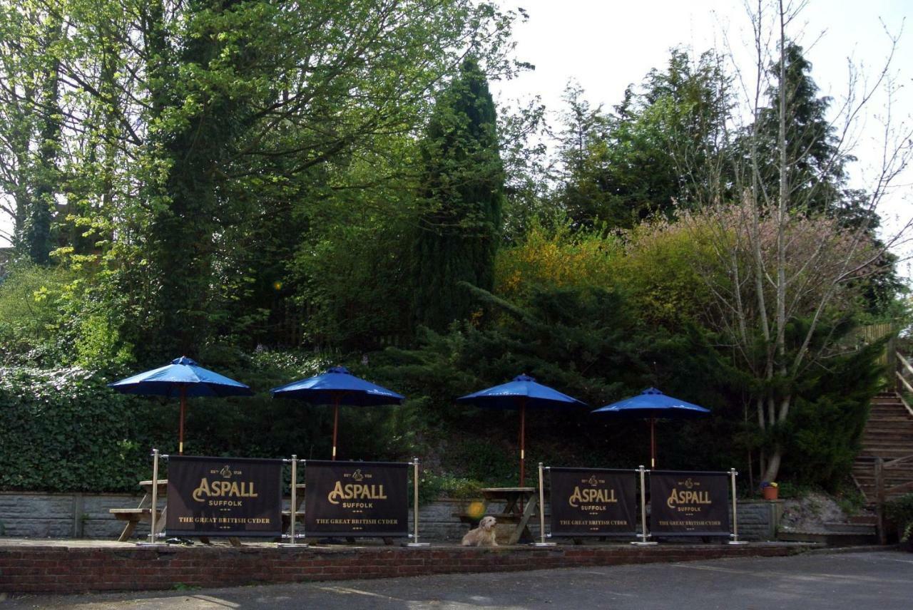 The Barleycorn Inn Collingbourne Ducis Exterior foto