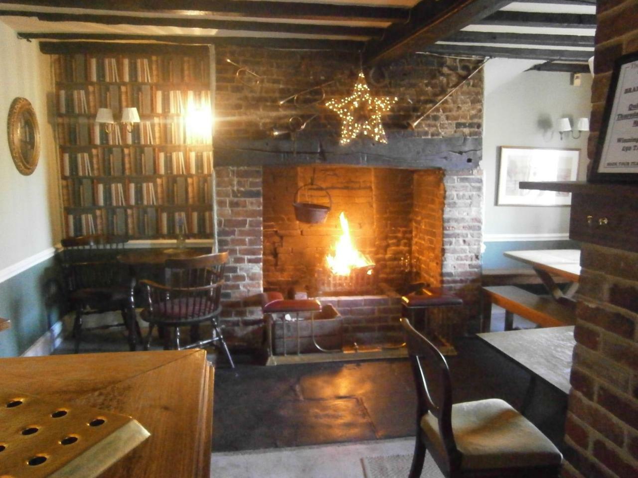 The Barleycorn Inn Collingbourne Ducis Exterior foto